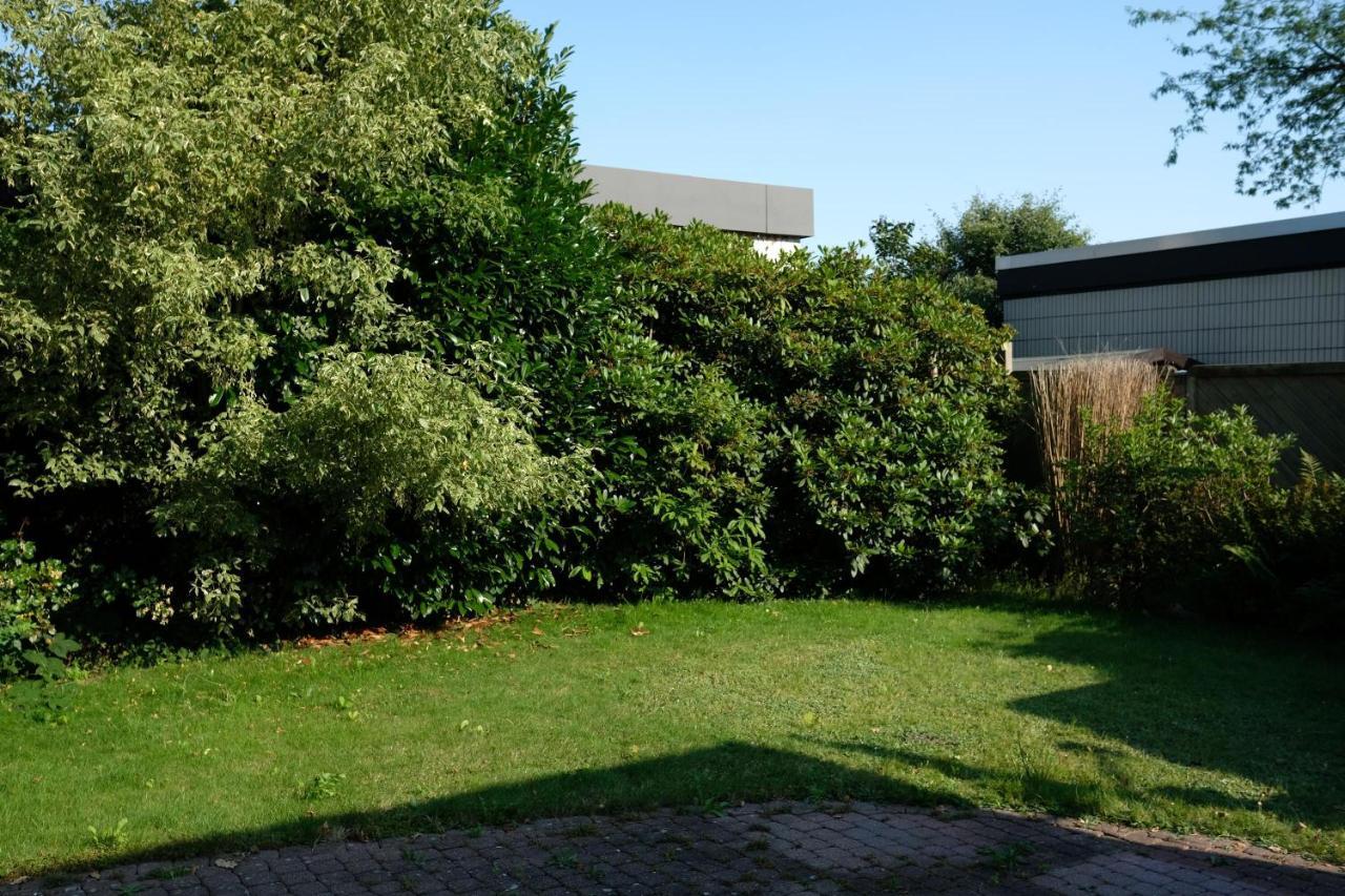 Ruhiges Haus Mit Privatem Garten Halstenbek Exteriör bild